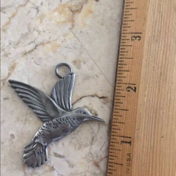 Vintage Artist Signed Hummingbird Pendant - Picture 4 of 5